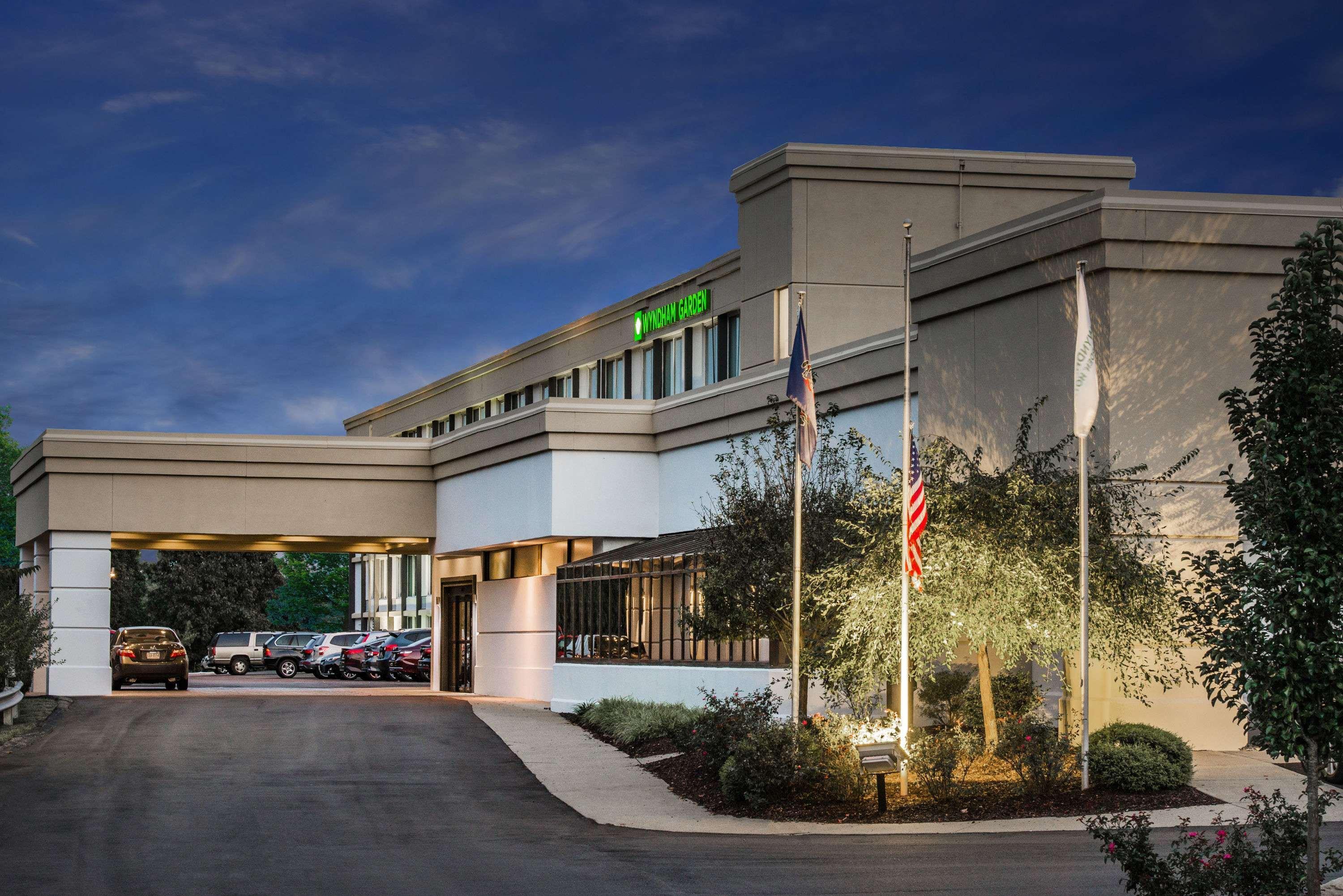 Wyndham Garden Inn Pittsburgh Airport Robinson Township Exterior foto